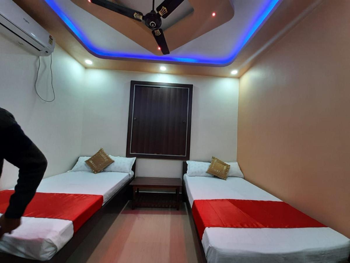Hotel Shakuntla Palace - 400 Meters Away From Vishnu Pad Temple 7 Mins Walk Gaya Exterior foto