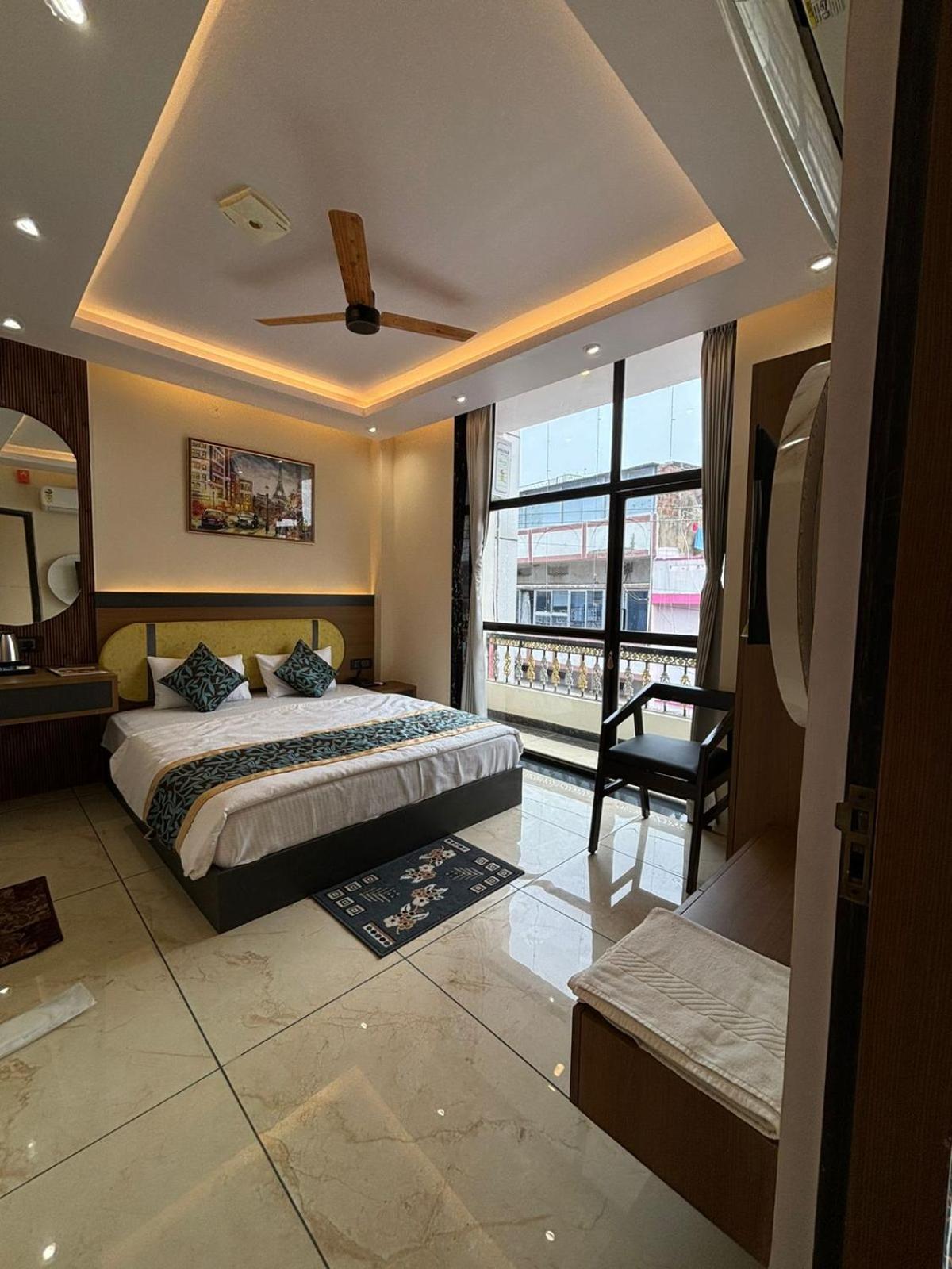 Hotel Shakuntla Palace - 400 Meters Away From Vishnu Pad Temple 7 Mins Walk Gaya Exterior foto